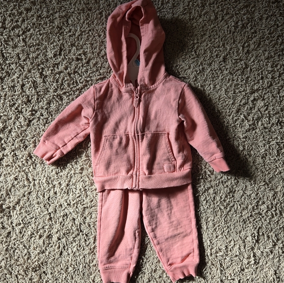 Hooded Jogging Suit Bundle - Picture 2 of 3